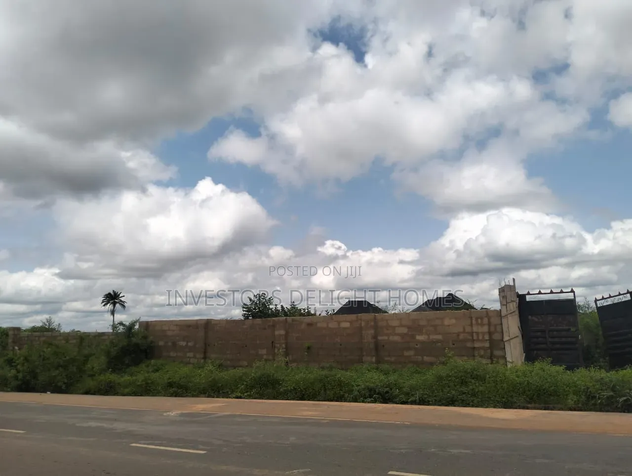 Commercial Land for Sale in Oshimili North