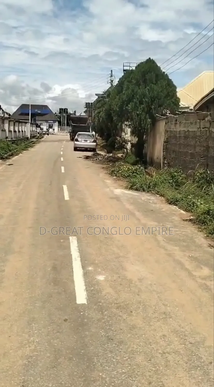 100ftx100ft at Okpanam Rd (Deed) in Oshimili South