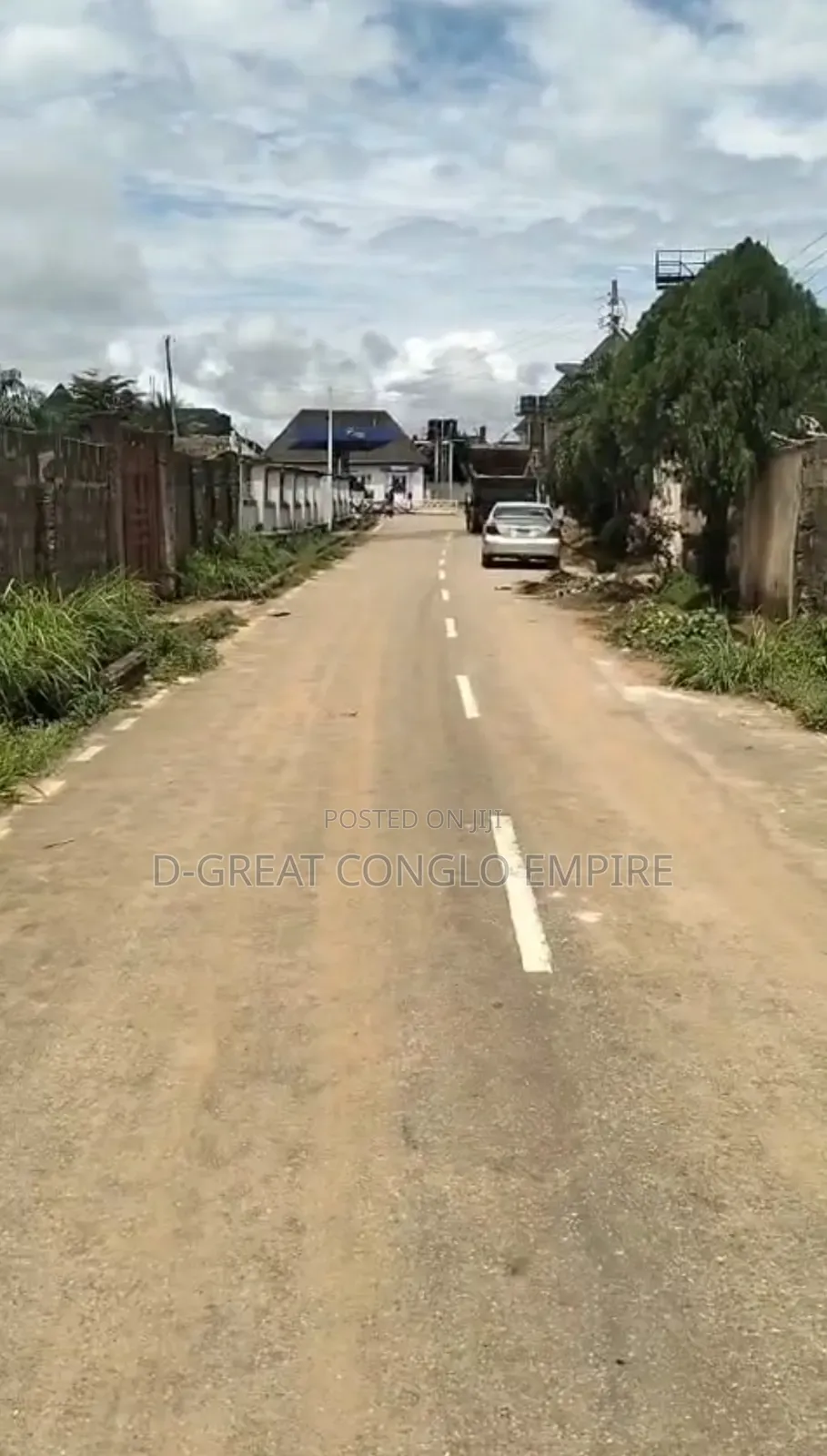 100ftx100ft at Okpanam Rd (Deed) in Oshimili South
