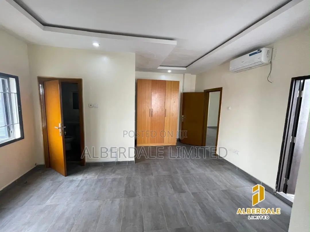 3bdrm Block of Flats in Urban Prime, Ogombo for rent in Ogombo