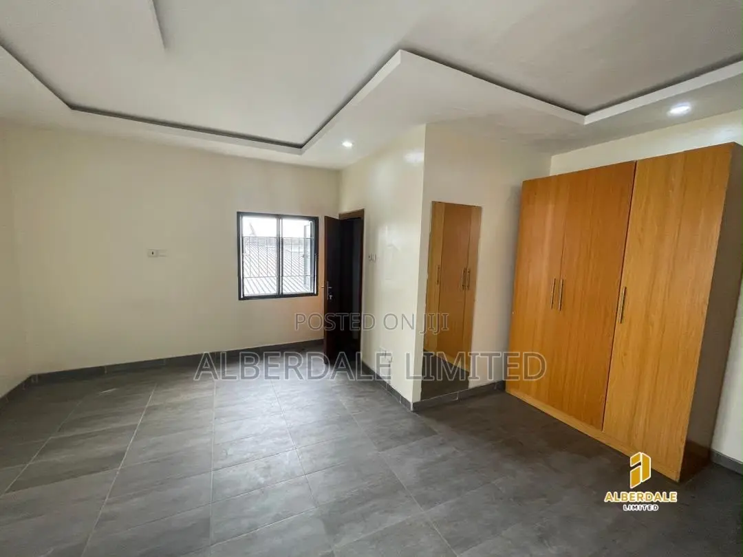 3bdrm Block of Flats in Urban Prime, Ogombo for rent in Ogombo