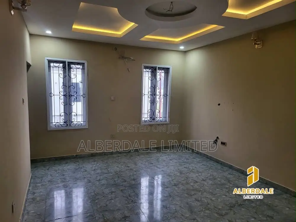 2bdrm Block of Flats in Osapa london for rent in Osapa london