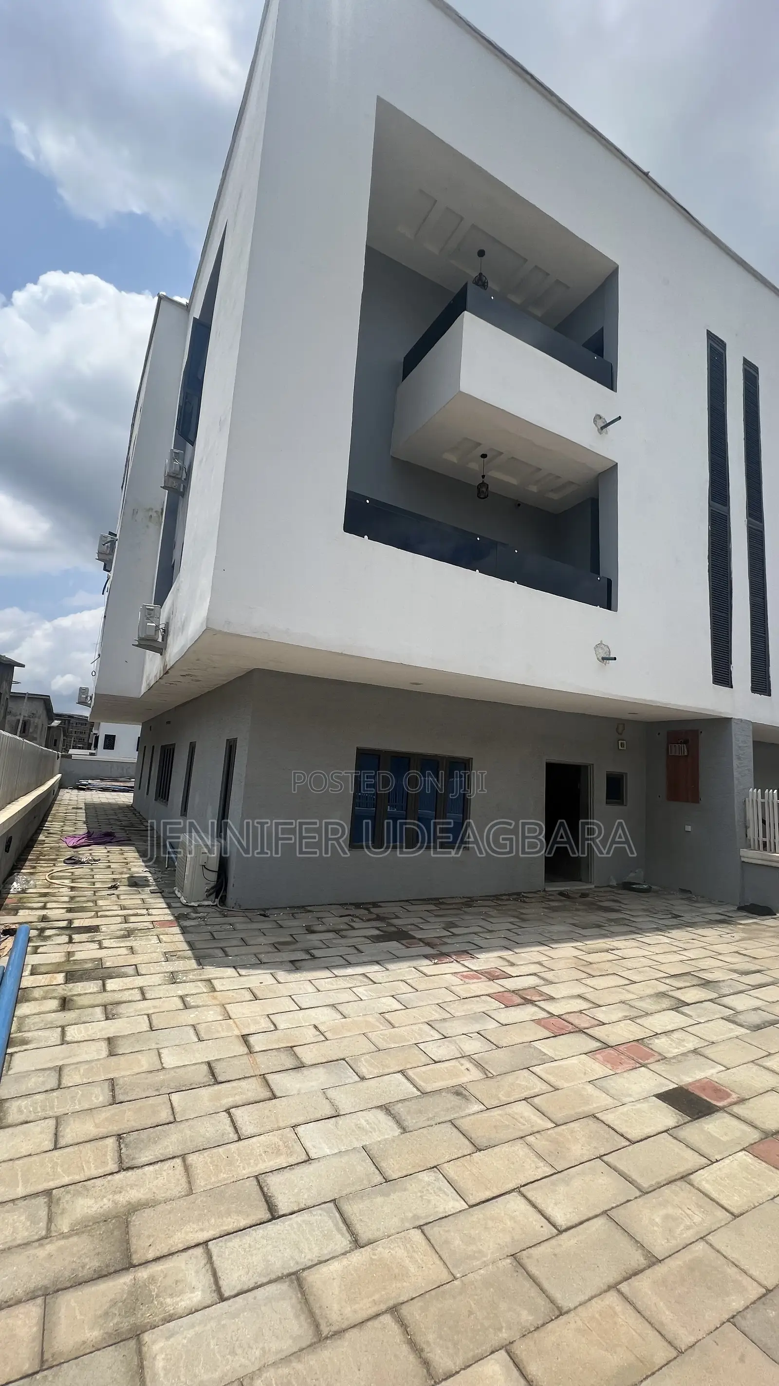 3bdrm Townhouse / Terrace in Admiralty Court, Asokoro for rent in Asokoro