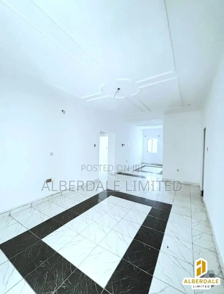 2bdrm Block of Flats in Osapa london for rent in Osapa london