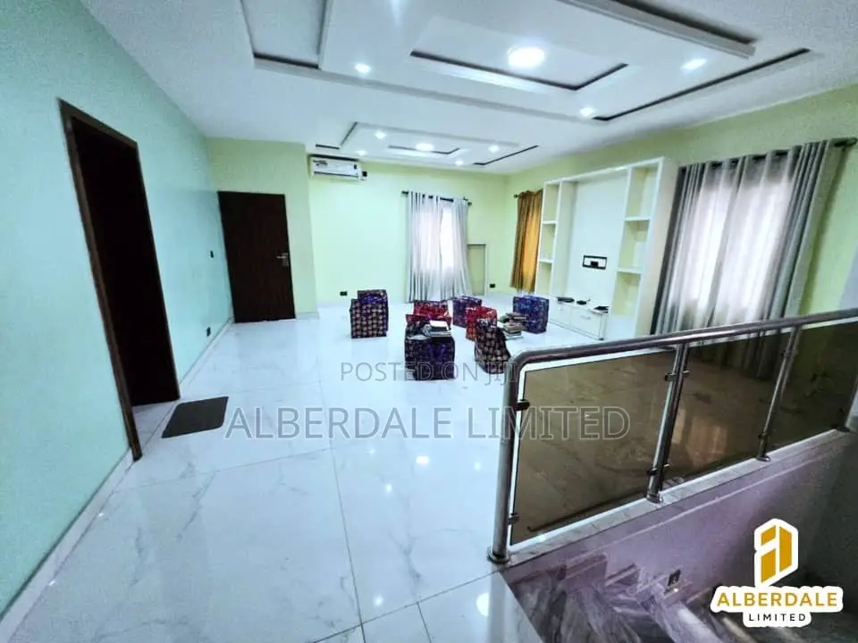 5bdrm House in Ikota for rent in Ikota