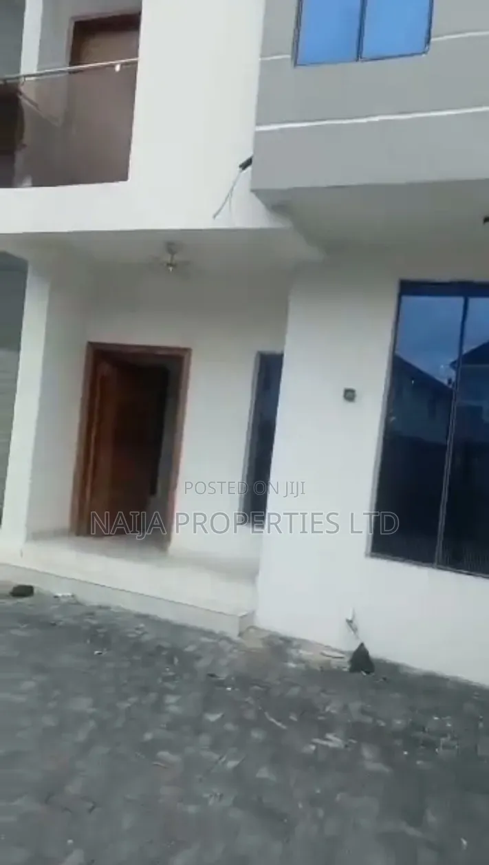 4bdrm Duplex in Sunview Estate, Sangotedo for sale in Sangotedo