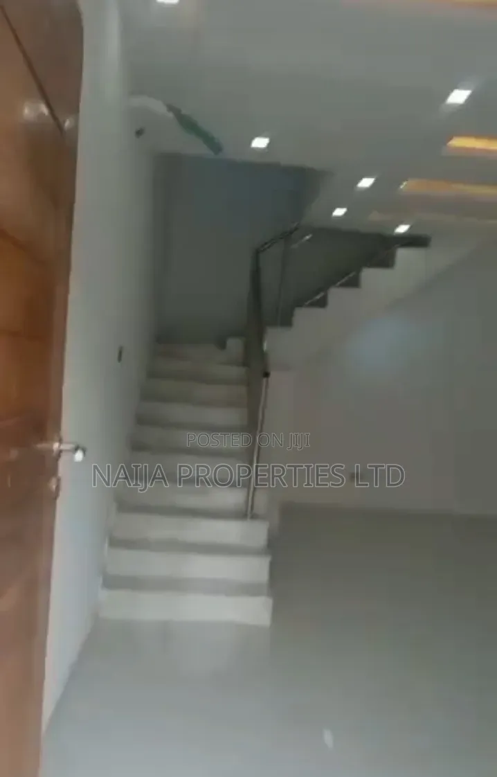 4bdrm Duplex in Sunview Estate, Sangotedo for sale in Sangotedo