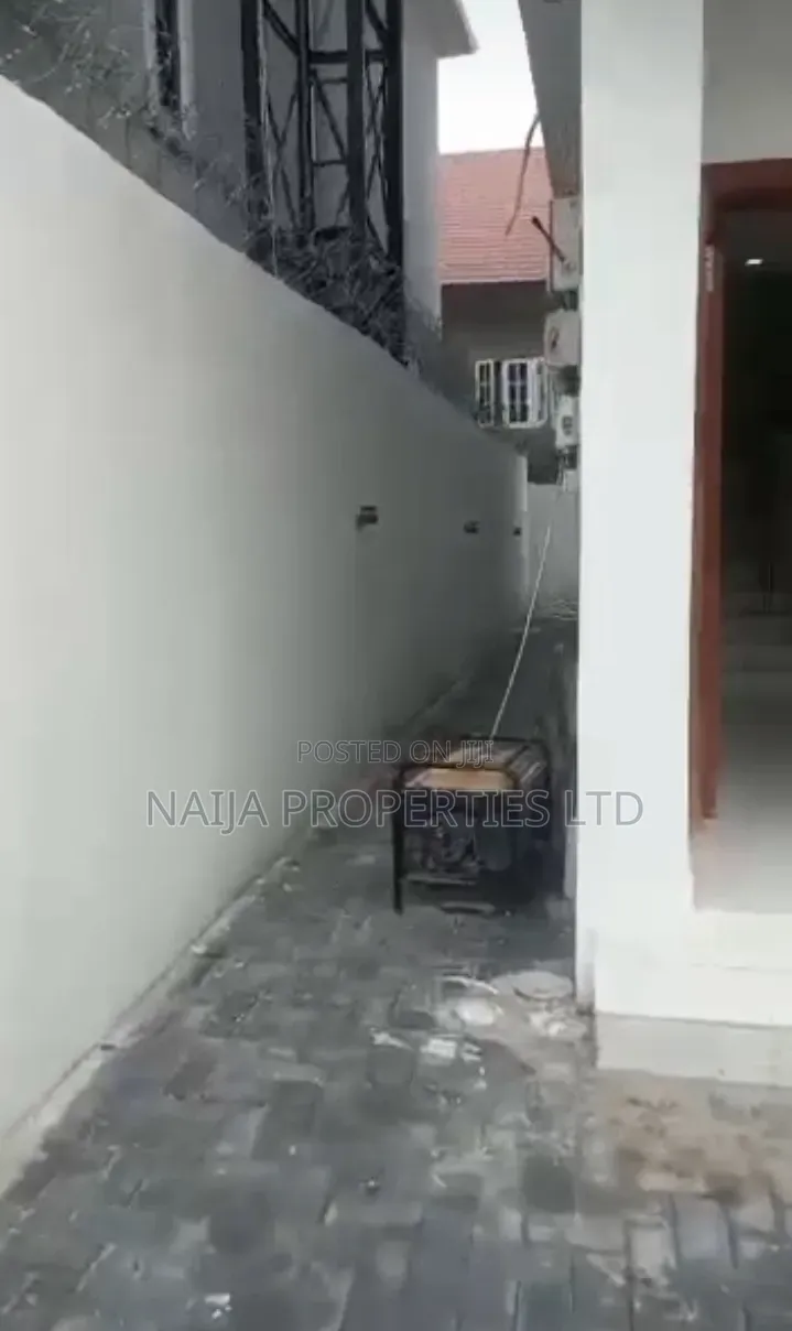 4bdrm Duplex in Sunview Estate, Sangotedo for sale in Sangotedo