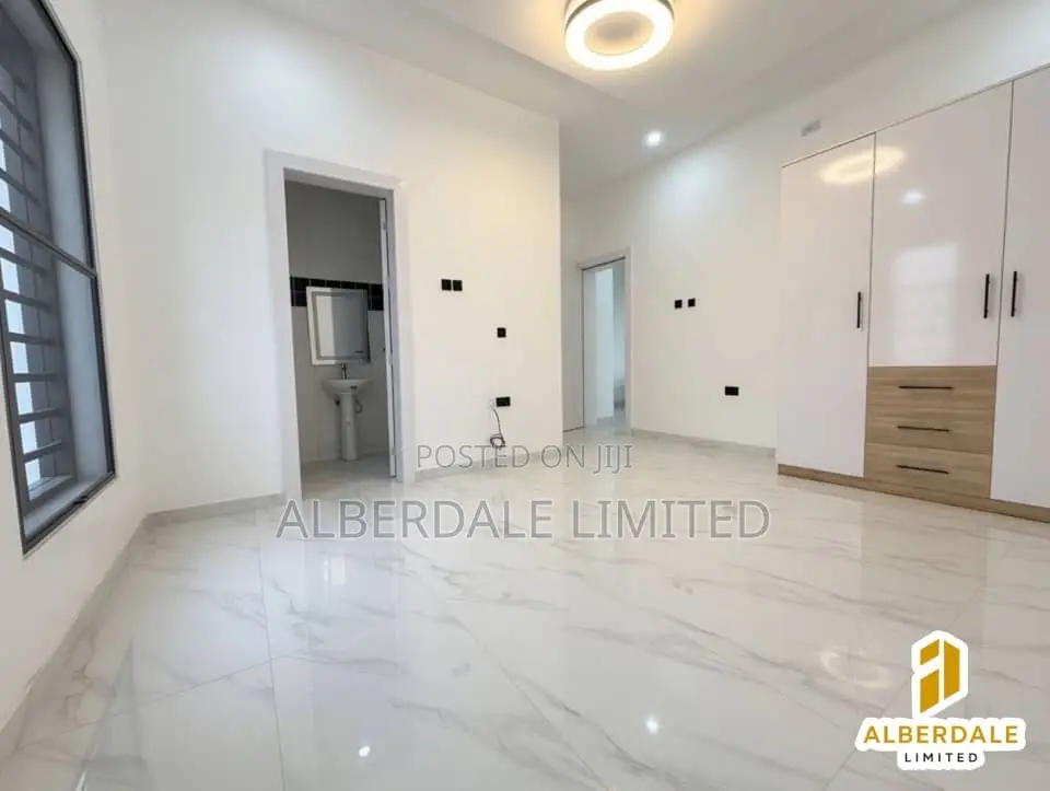 5bdrm House in Ikeja GRA for sale in Ikeja GRA