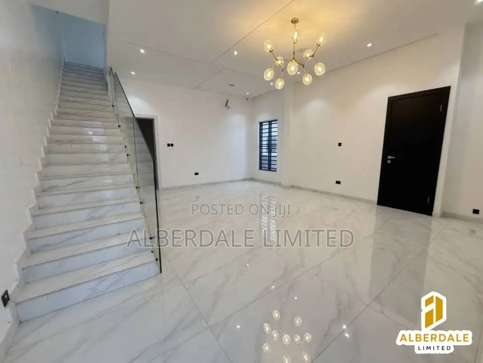 5bdrm House in Ikeja GRA for sale in Ikeja GRA