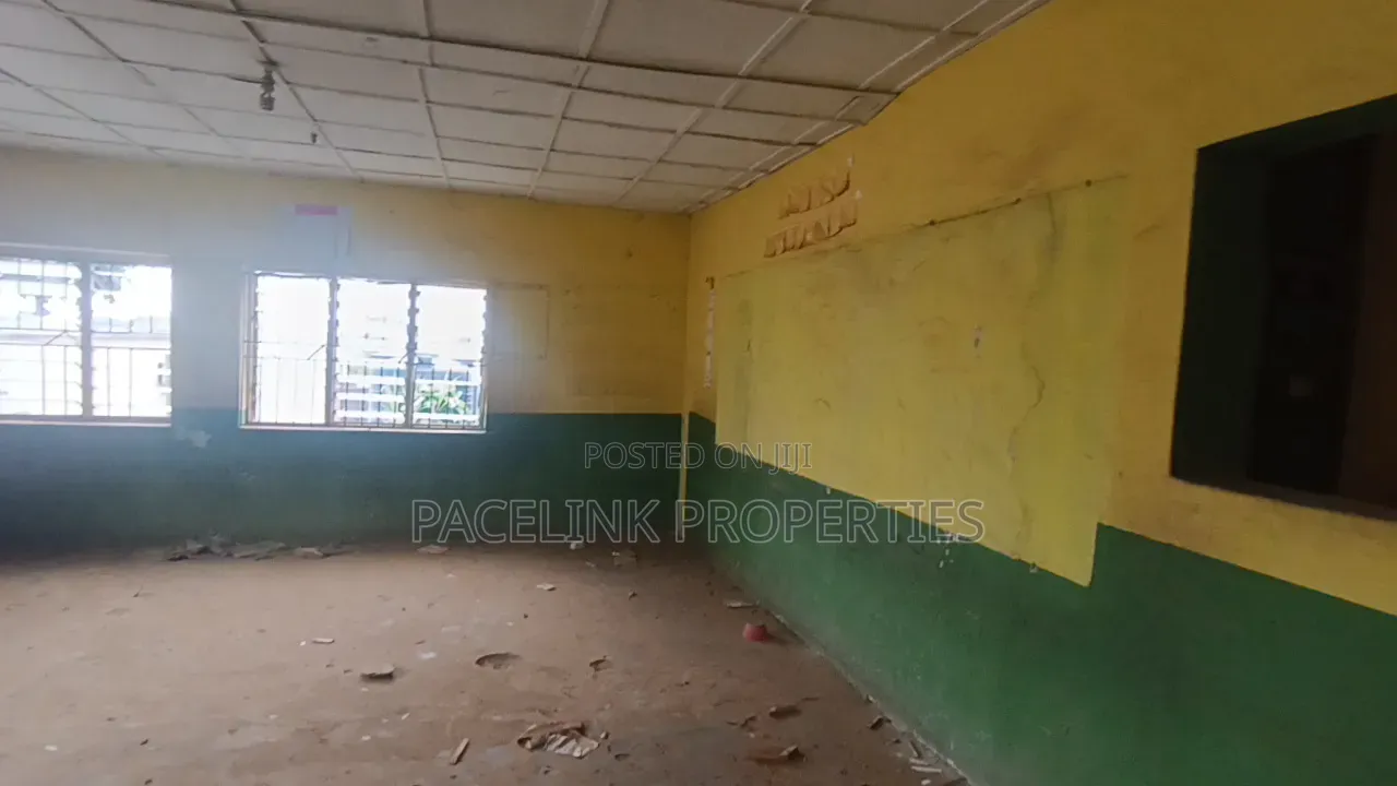 3bdrm Block of Flats in Ayobo for sale in Ayobo