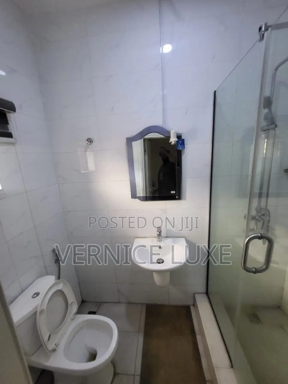 Furnished 1bdrm Duplex in General Paint, Lekki Gardens Estate for rent in Lekki Gardens Estate