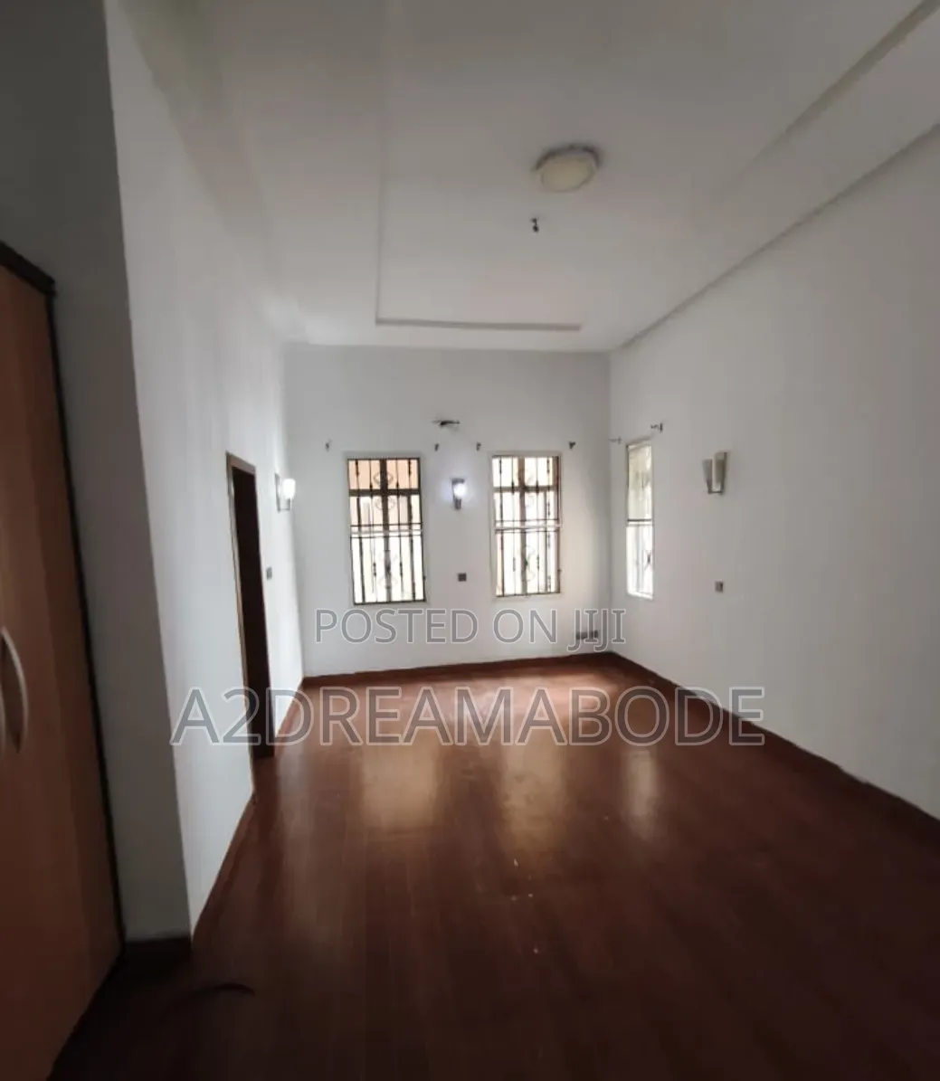 3bdrm Apartment in Ikeja for rent in Ikeja GRA