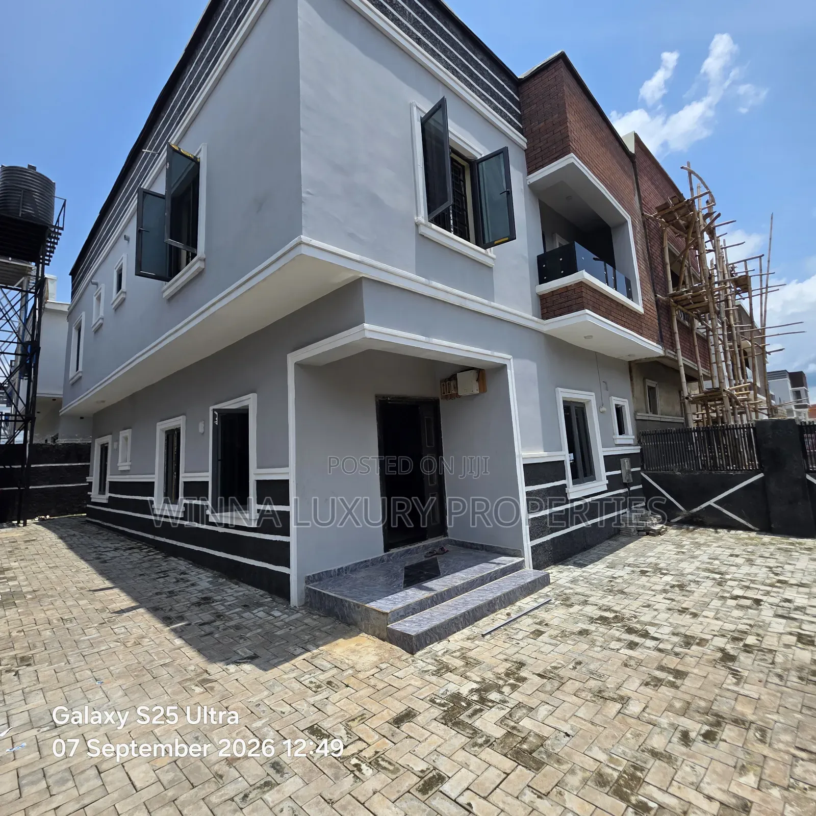 4bdrm Townhouse / Terrace in Palm Height Estate, Lugbe District in Lugbe District
