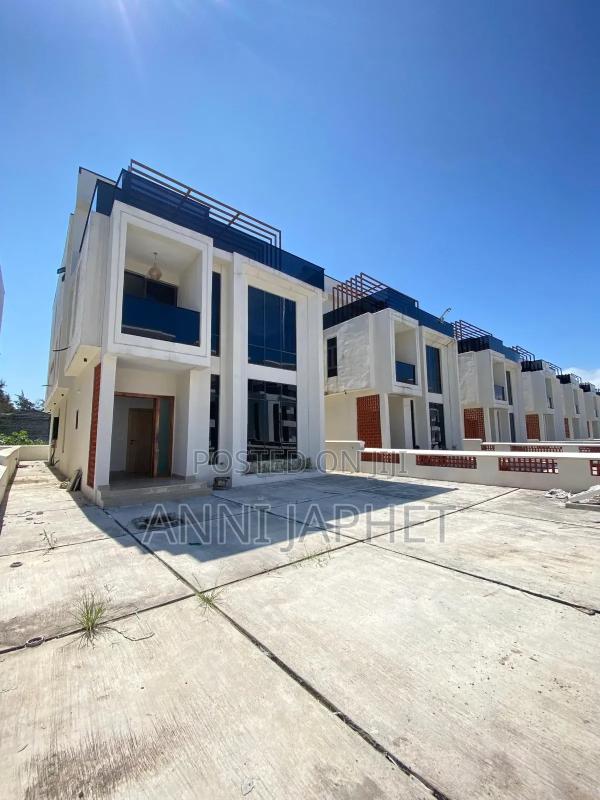 5bdrm Duplex in Ikota, Lagos Island / Lagos Island for sale in Lagos Island / Lagos Island