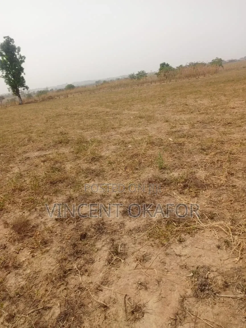 250sqm for 4 Bedroom Semi-Detached Duplex in Burum