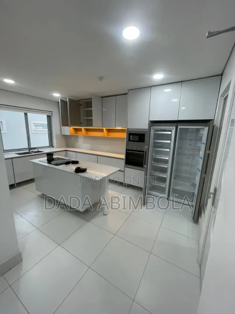 3 Bedroom Fully Furnished Flat in Banana Island