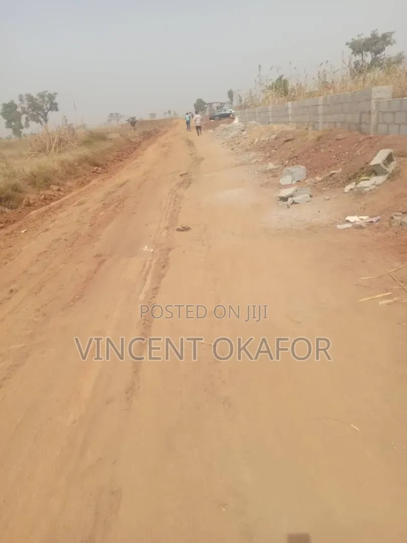 500sqm for 5 Bedroom Detached Duplex in Burum