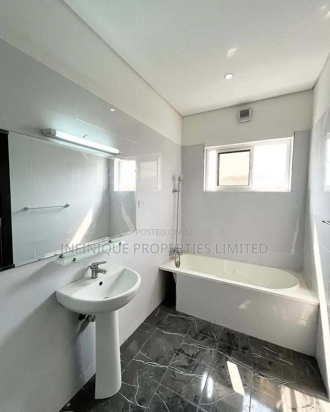 3bdrm Apartment in Ikoyi for rent in Ikoyi