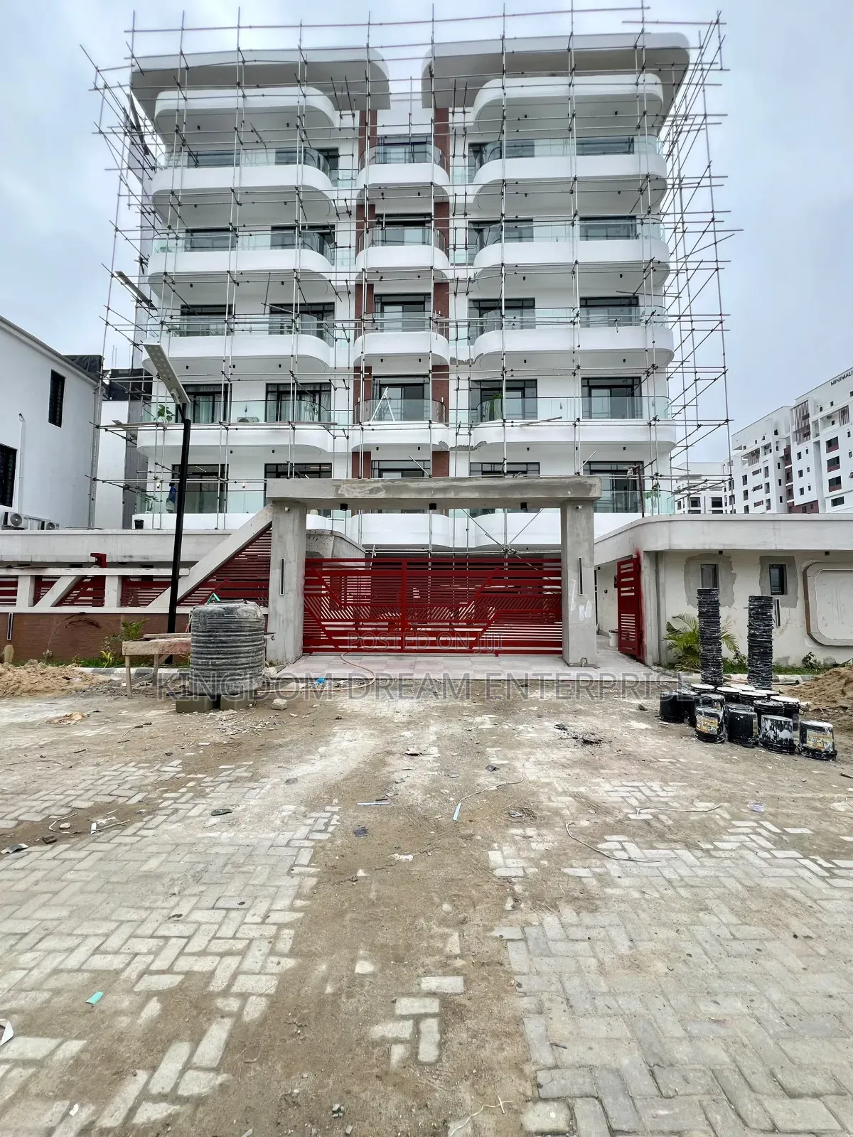 3bdrm Apartment in Lekki Phase 1 Lagos for sale in Lekki Phase 1