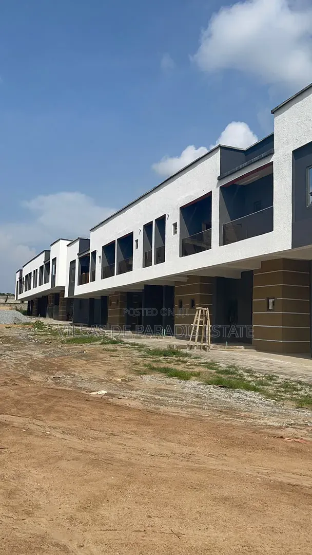 4bdrm Townhouse/Terrace in Villas De Paradis, Dakibiyu for sale in Dakibiyu