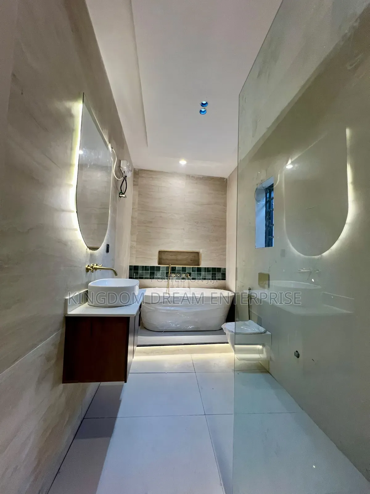 5bdrm Duplex in Lekki Phase 1 Lagos for sale in Lekki Phase 1