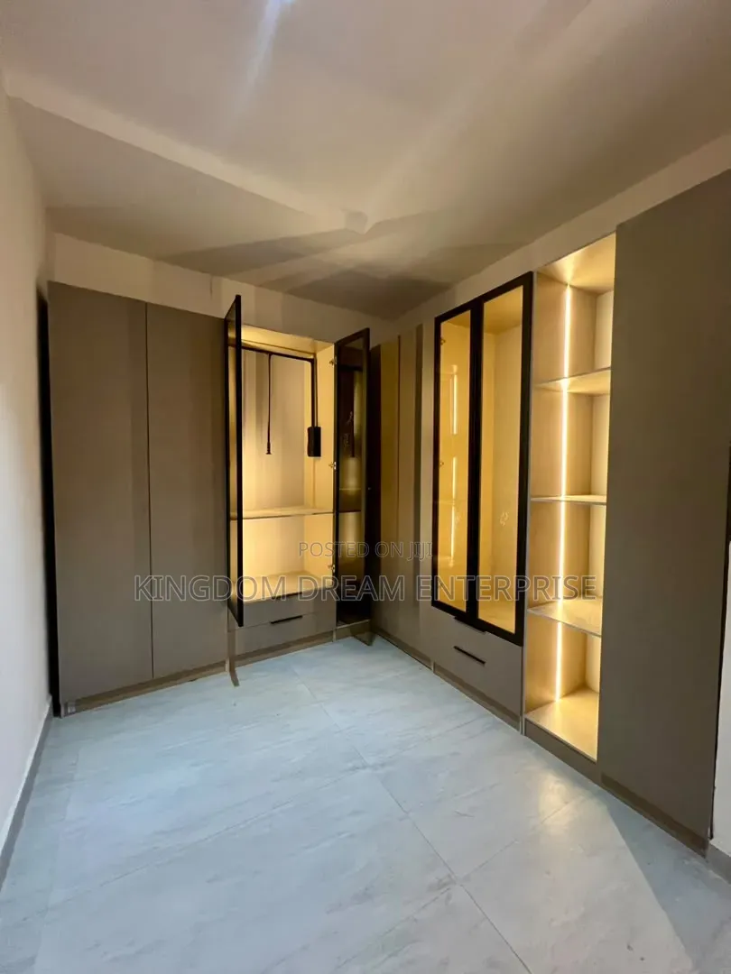 5bdrm Duplex in Lekki Phase 1 Lagos for sale in Lekki Phase 1