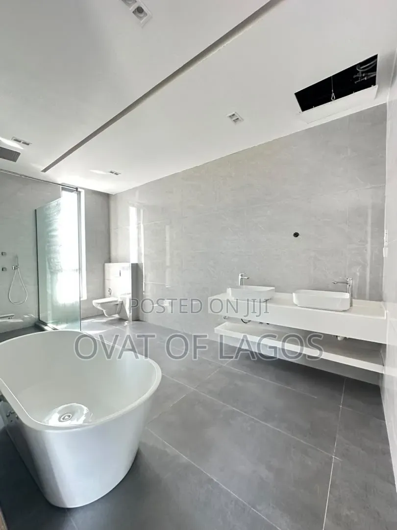 5bdrm Duplex in Old Ikoyi for sale in Old Ikoyi