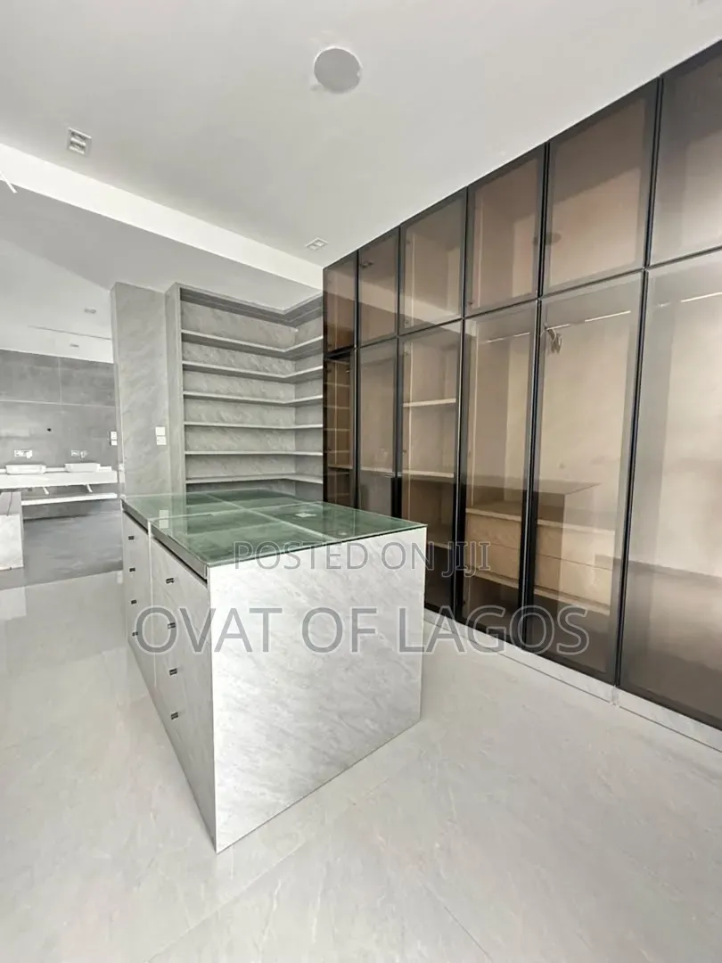5bdrm Duplex in Old Ikoyi for sale in Old Ikoyi