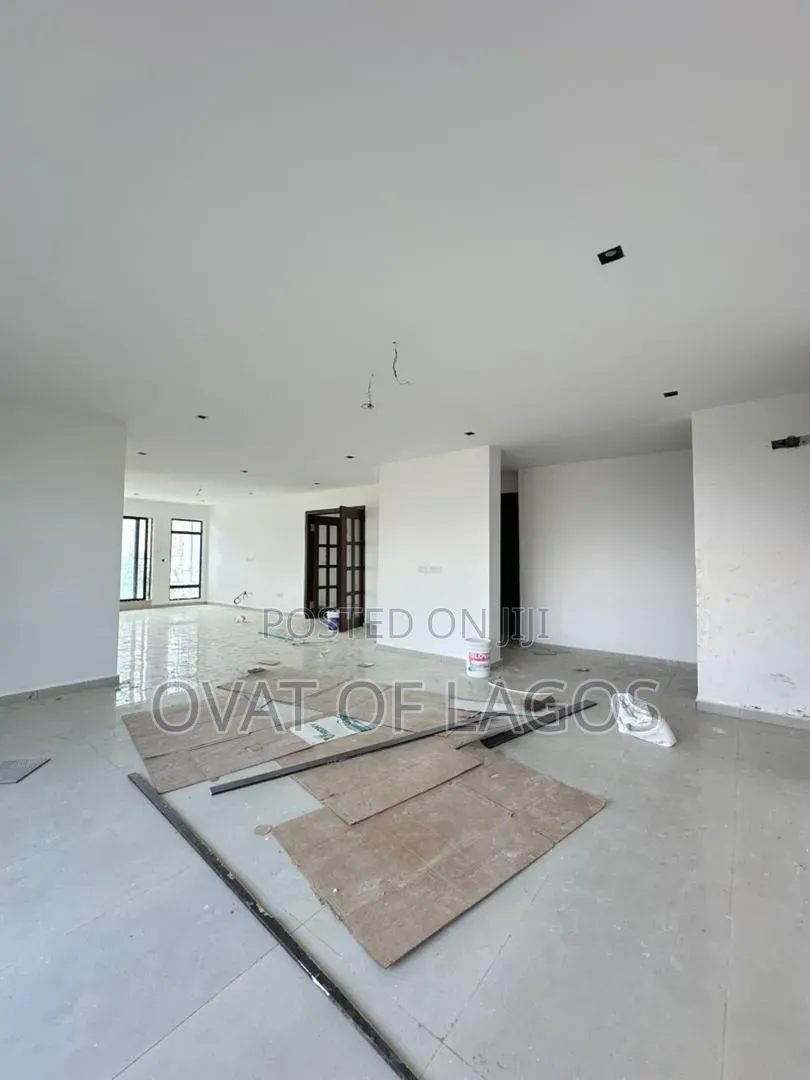 3bdrm Apartment in Old Ikoyi for sale in Old Ikoyi