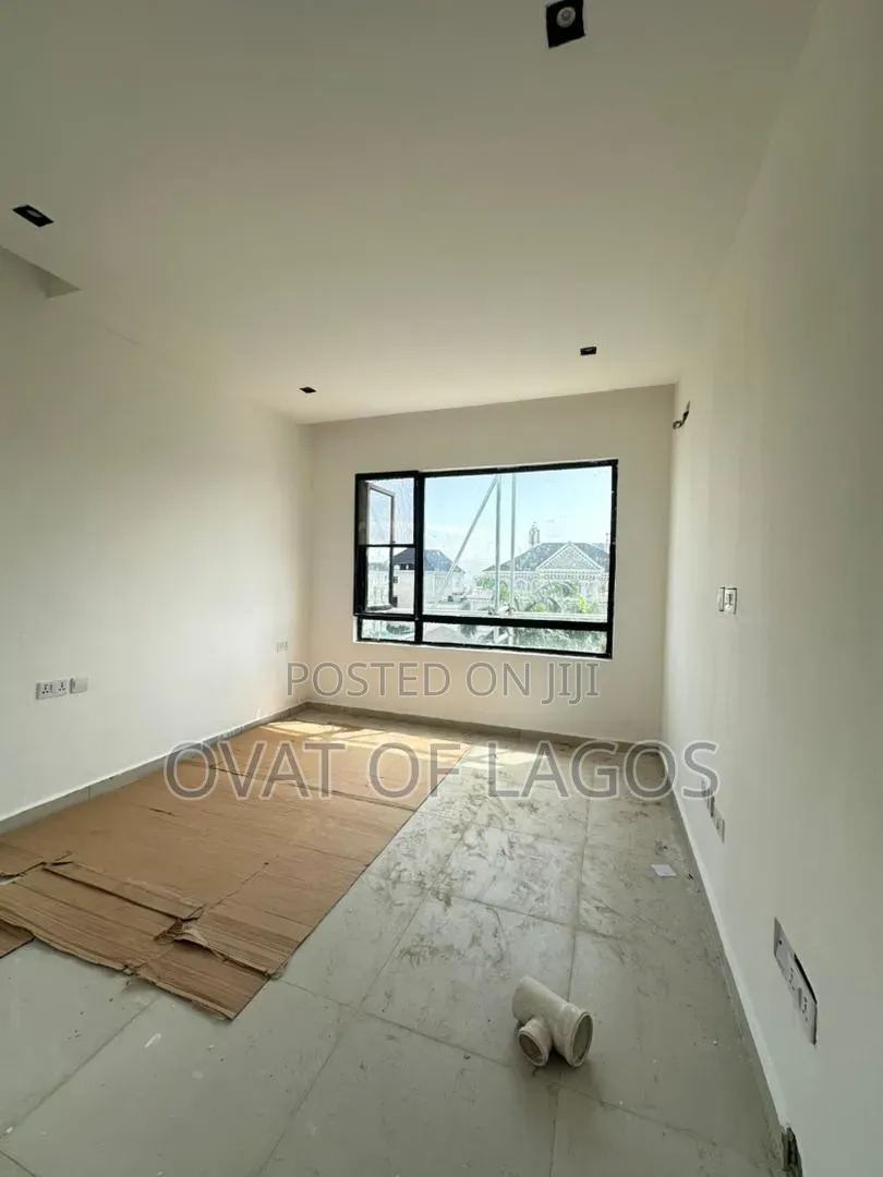 3bdrm Apartment in Old Ikoyi for sale in Old Ikoyi
