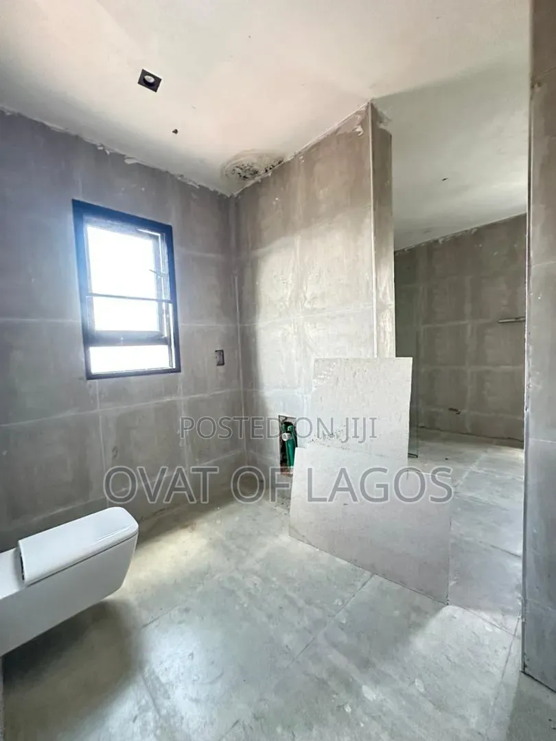 3bdrm Apartment in Old Ikoyi for sale in Old Ikoyi