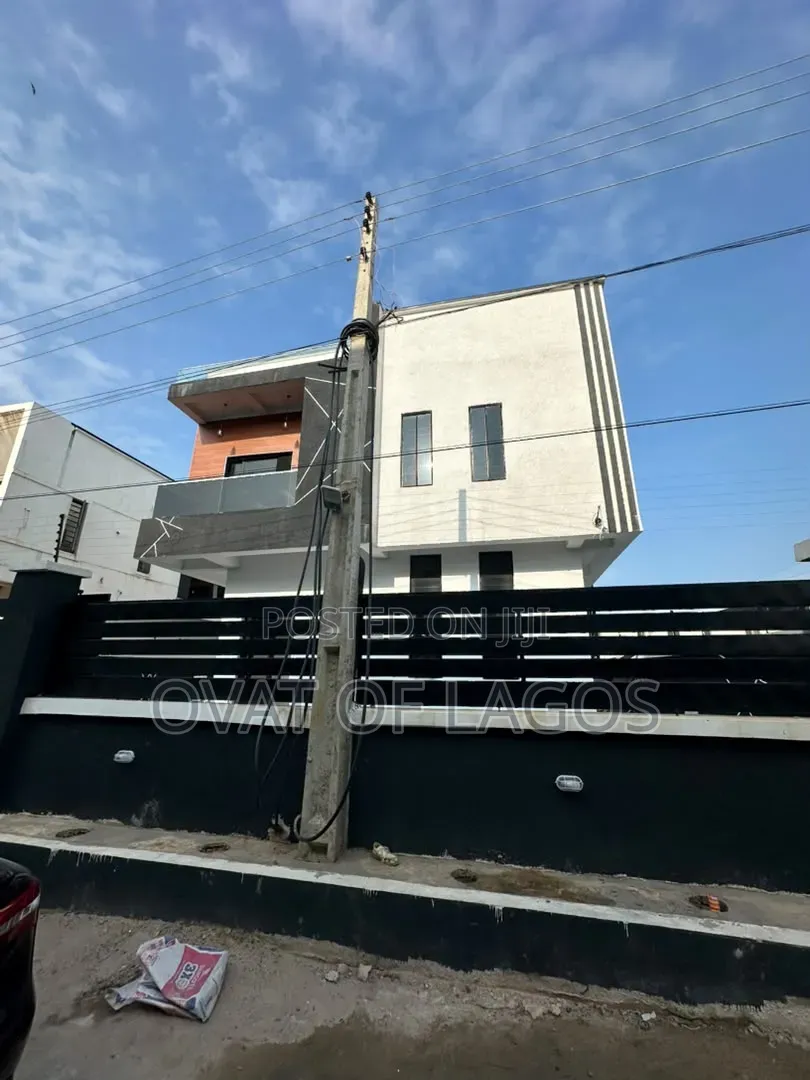5bdrm Duplex in Orchid, Lekki Expressway for sale in Lekki Expressway
