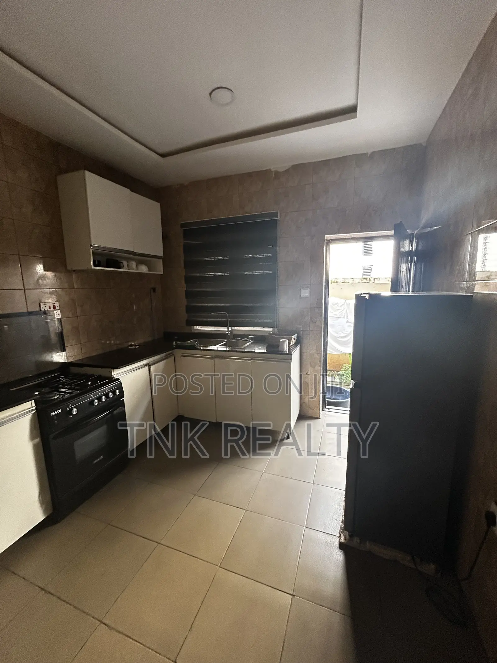 Luxury 4-Bedroom Duplex Available for Airbnb — Jahi, Abuja in Jahi