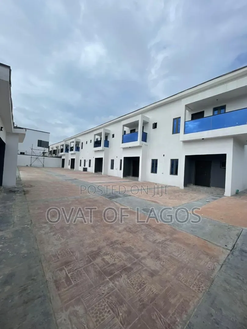 3bdrm Duplex in Abraham Adesanya Estate for sale in Abraham Adesanya Estate