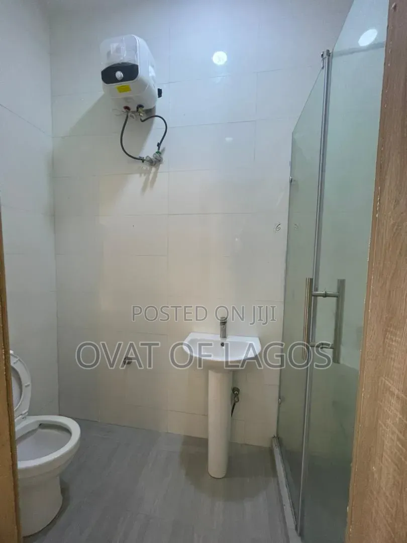 2bdrm Apartment in Abraham Adesanya for sale in Abraham Adesanya