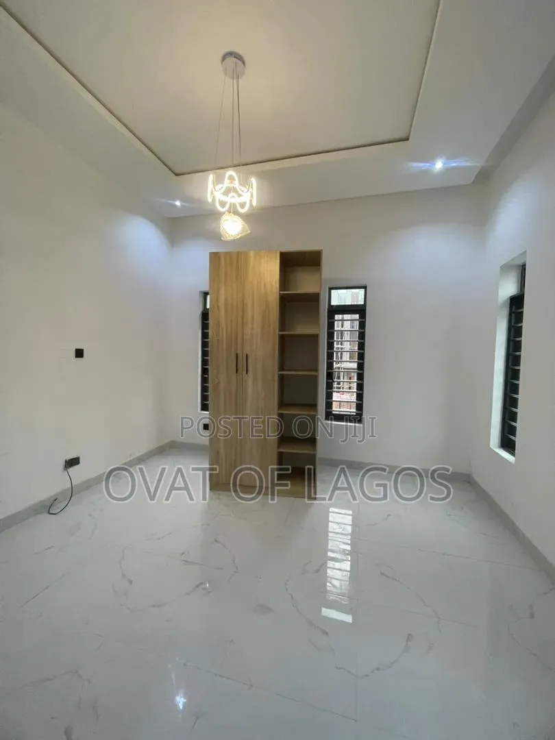 2bdrm Apartment in Abraham Adesanya for sale in Abraham Adesanya