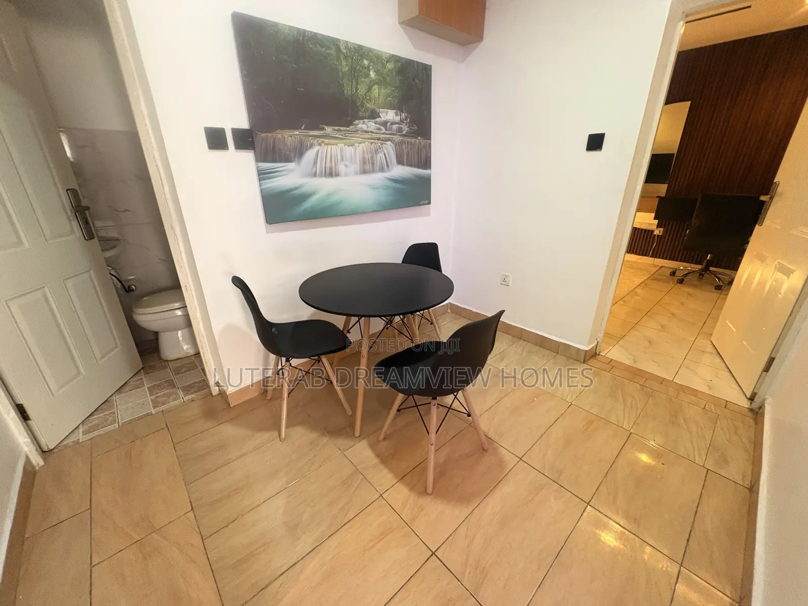 Furnished 2bdrm Block of Flats in Wuse 2 for rent in Wuse 2