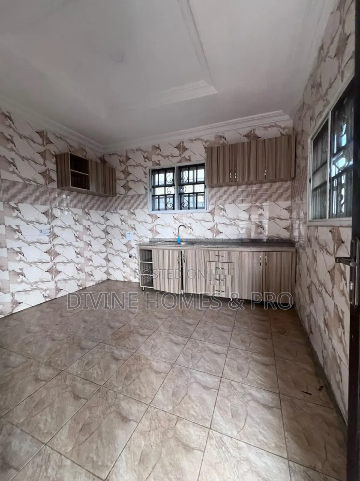 3bdrm Bungalow in Dutse-Alhaji for rent in Dutse-Alhaji