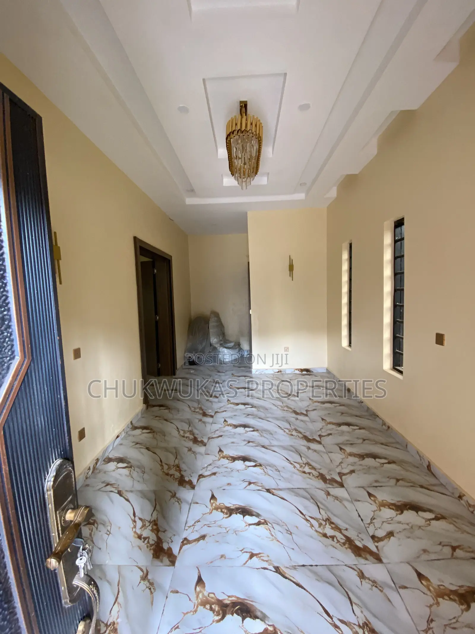 7bdrm Duplex in Golf Annex Enugu for sale in Enugu
