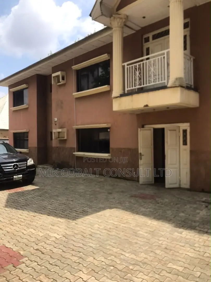 3bdrm Block of Flats in 2Nd Avenue, Gwarinpa for rent in Gwarinpa