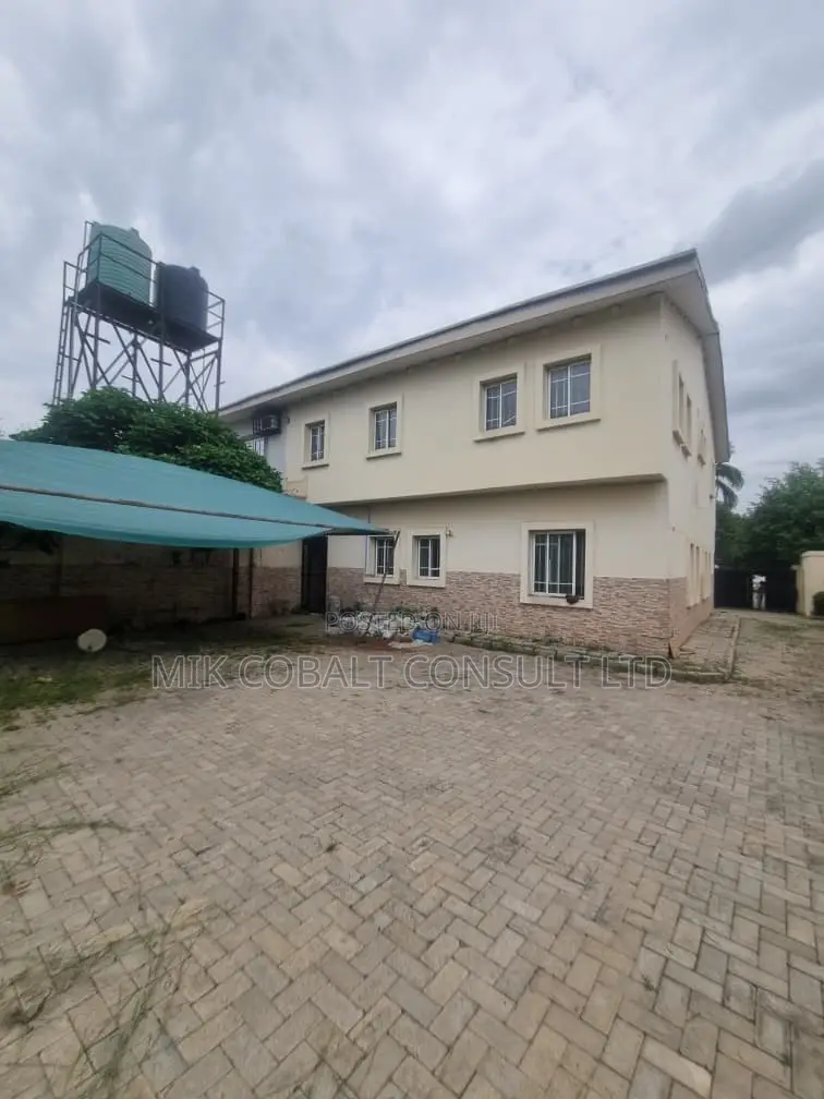 3bdrm Duplex in 3Rd Avenue, Gwarinpa for rent in Gwarinpa