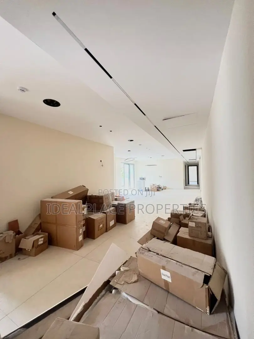 3bdrm Apartment in Old Ikoyi for sale in Old Ikoyi