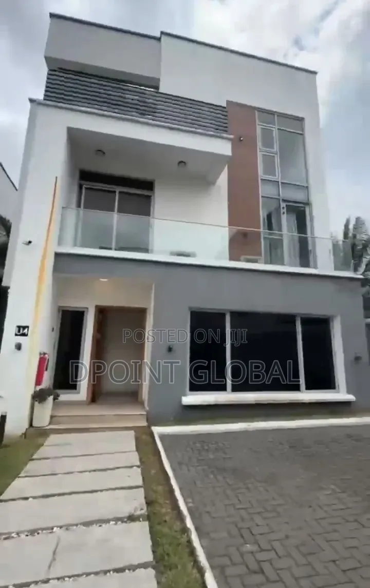 4bdrm Duplex in In, Ikeja GRA for sale in Ikeja GRA
