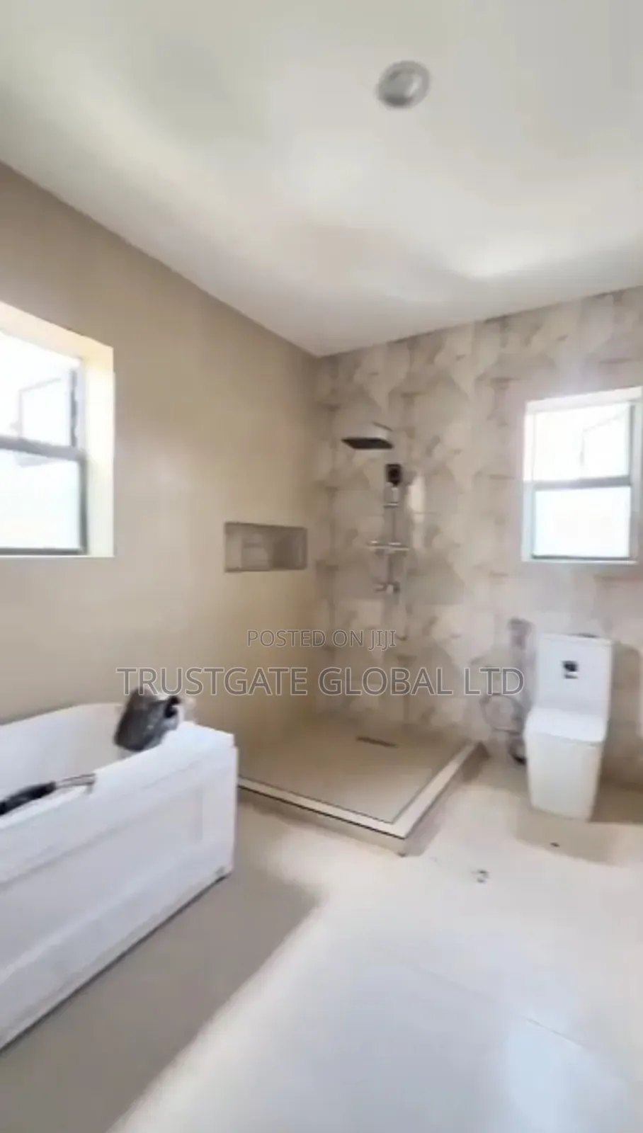 5bdrm Duplex in Jahi Jilmore for rent in Jahi