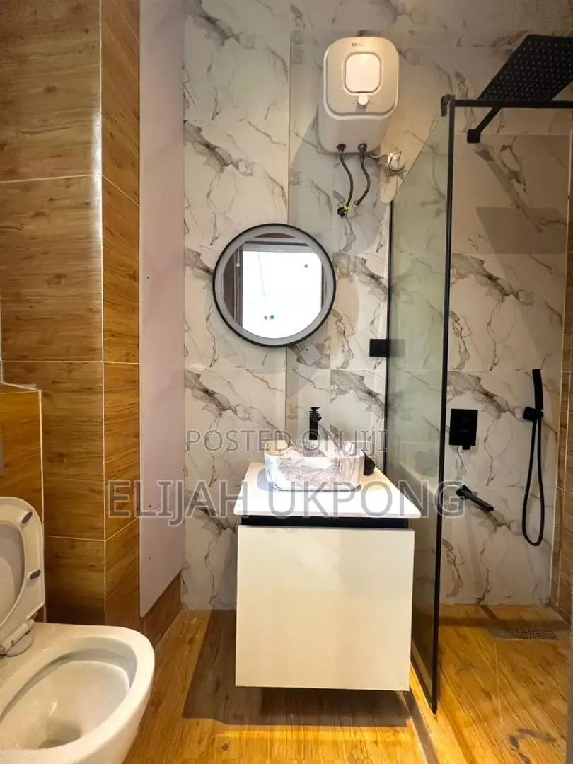 1bdrm Room & Parlour in Orchid Road, Chevron for sale in Chevron