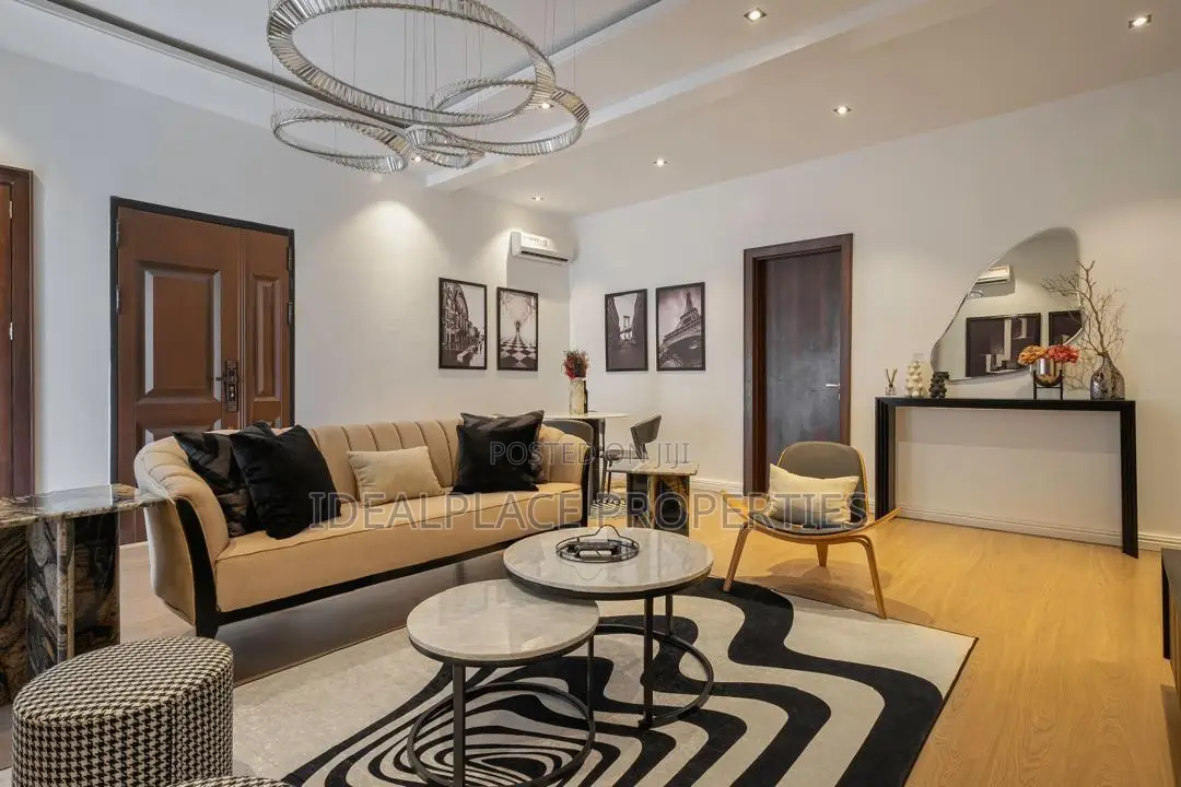 Furnished 2bdrm Penthouse in Lekki Phase 1 for sale in Lekki Phase 1
