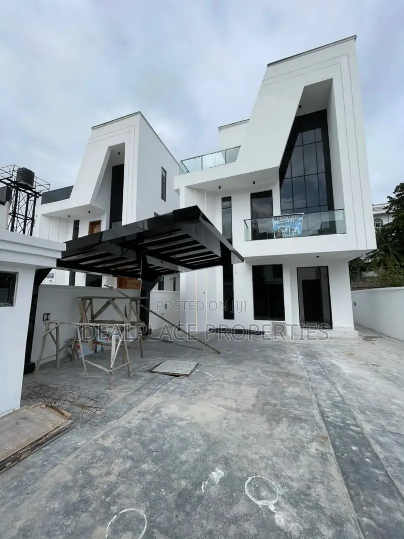 5bdrm Duplex in Chevron for sale in Chevron