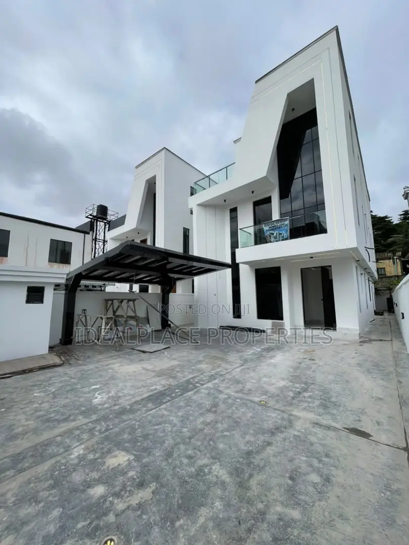 5bdrm Duplex in Chevron for sale in Chevron
