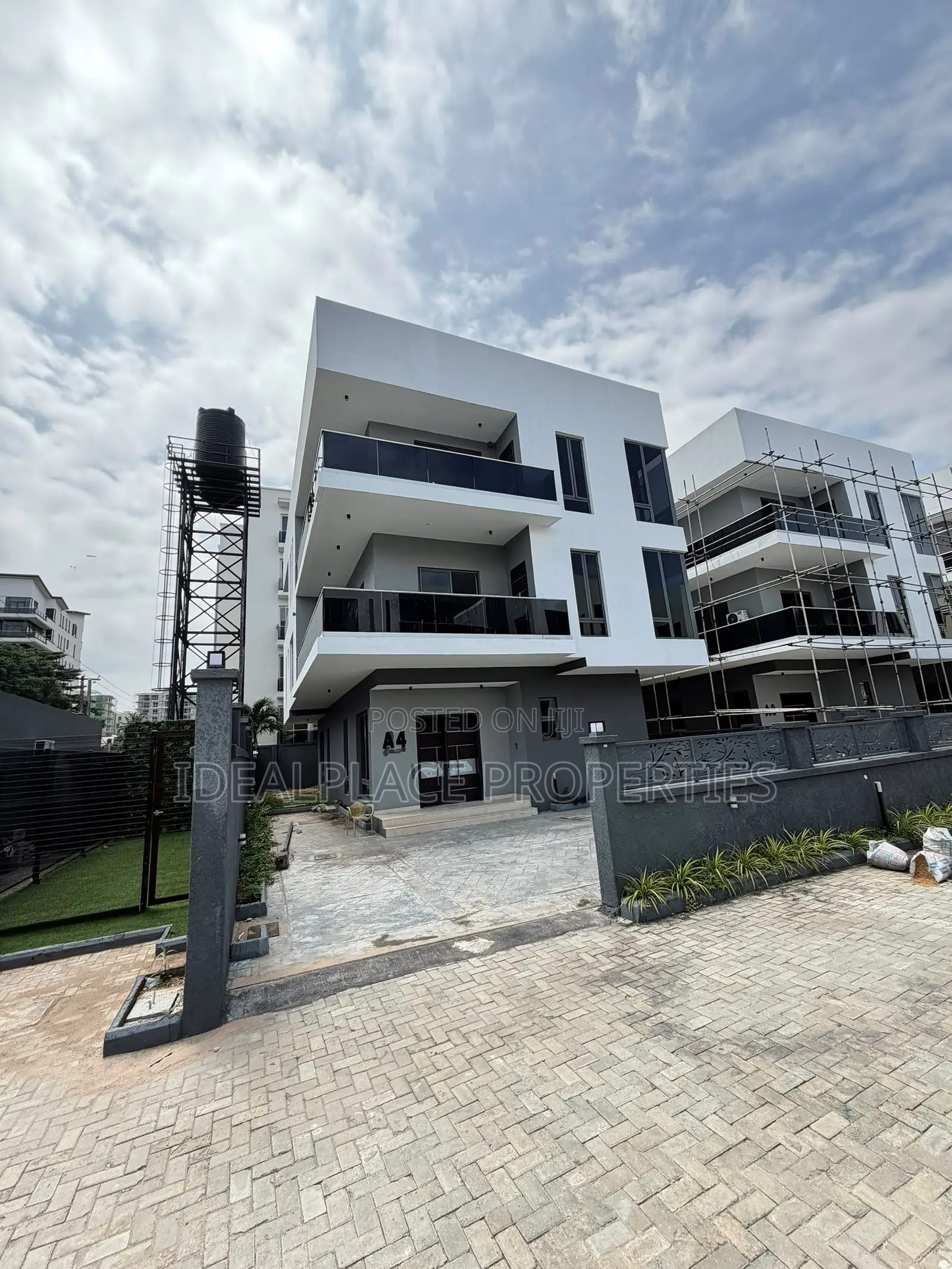 5bdrm Duplex in Old Ikoyi for sale in Old Ikoyi
